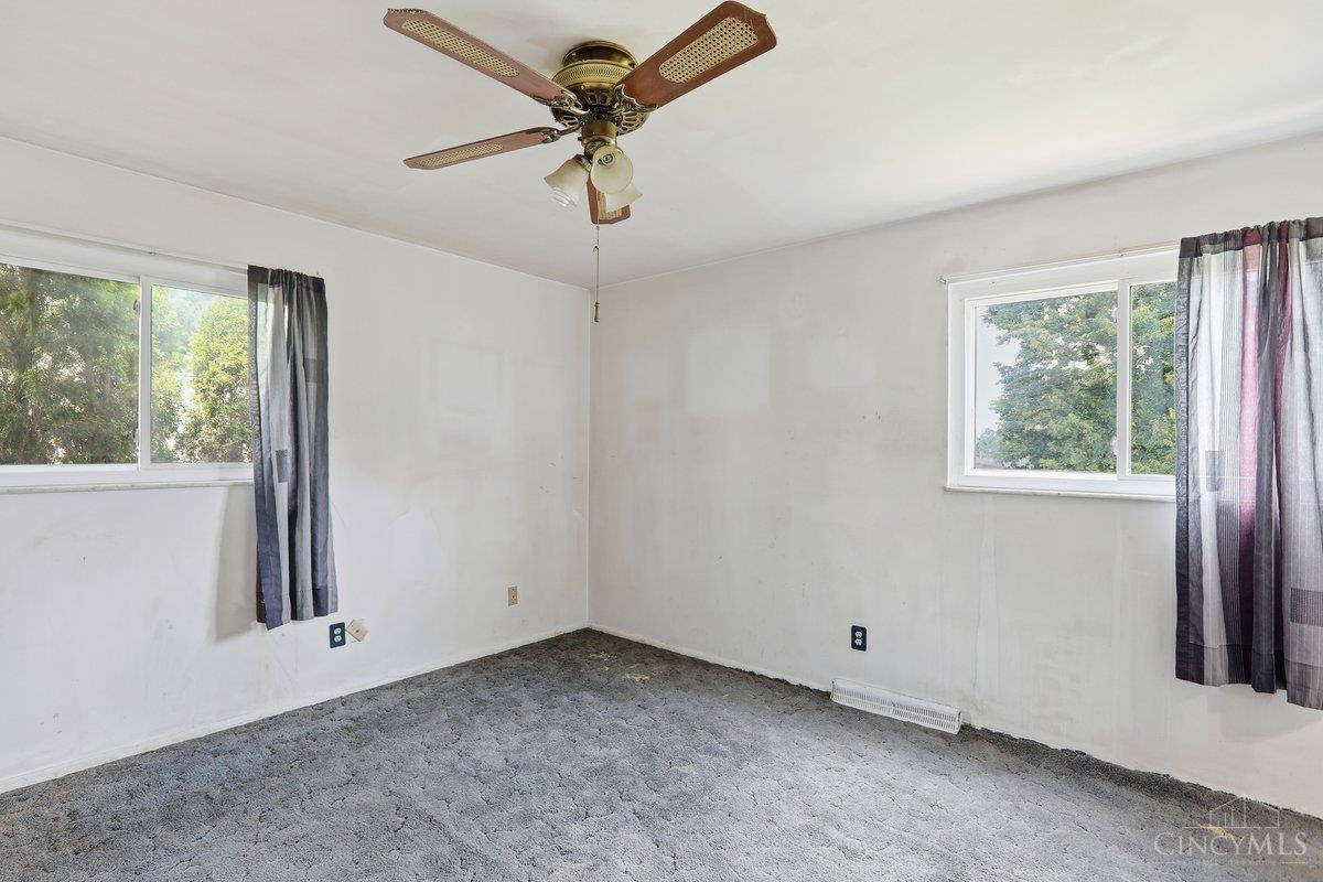 5110 Foley Road Cincinnati, OH 45238 - Photo 22 of 34