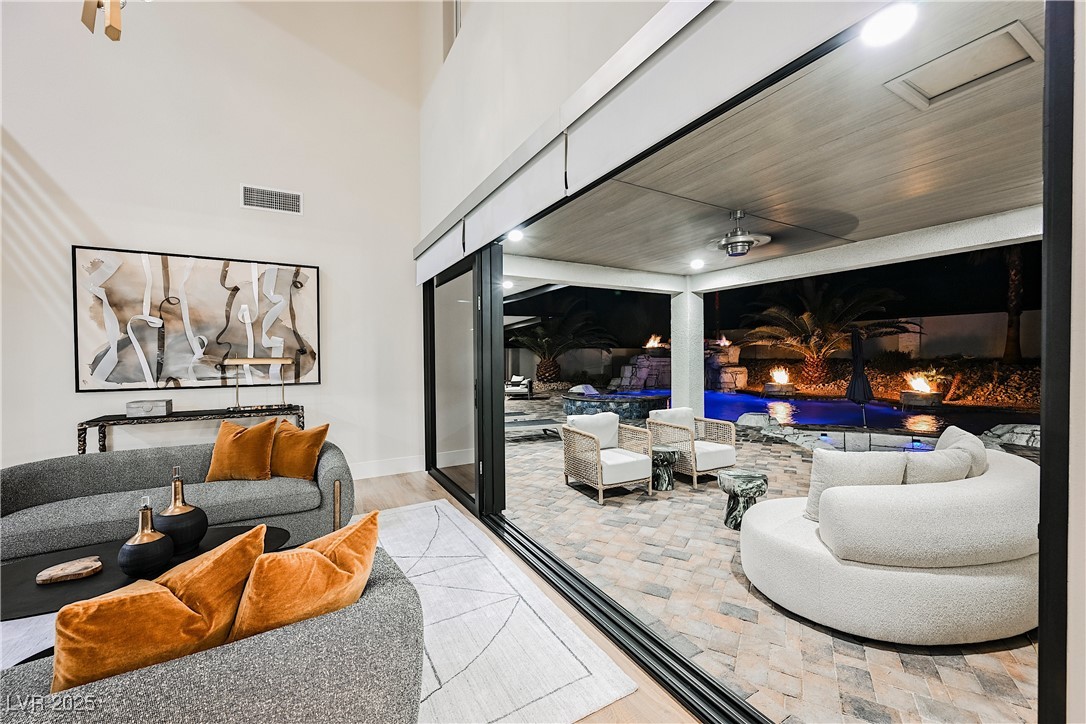 6055 Gabrielle Carol Court Las Vegas, NV 89149 - Photo 13 of 98