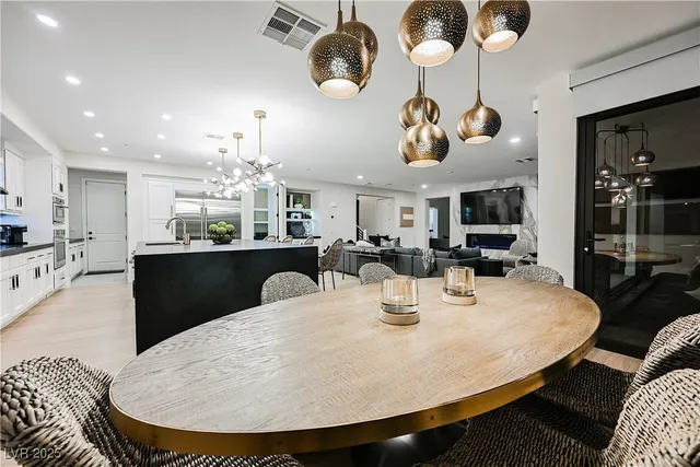 $3,795,000 | 6055 Gabrielle Carol Court, Las Vegas, NV 89149