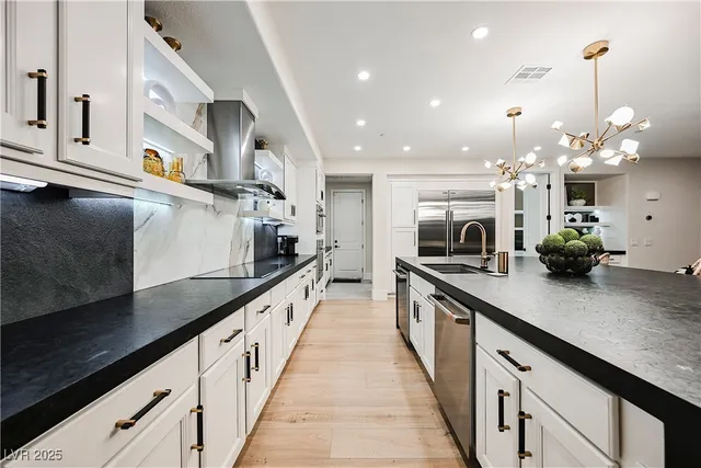 $3,795,000 | 6055 Gabrielle Carol Court, Las Vegas, NV 89149