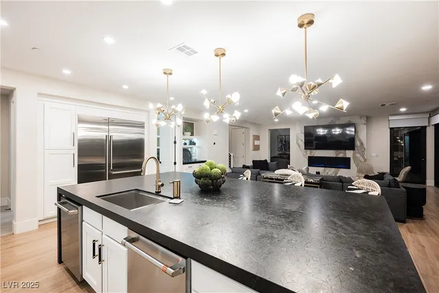 $3,795,000 | 6055 Gabrielle Carol Court, Las Vegas, NV 89149