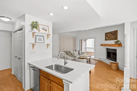 $290,000 | 413 West 8th Street, Unit N, Charlotte, NC 28202