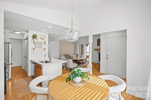 $290,000 | 413 West 8th Street, Unit N, Charlotte, NC 28202