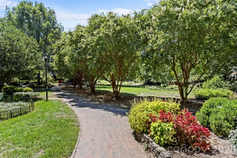 $290,000 | 413 West 8th Street, Unit N, Charlotte, NC 28202