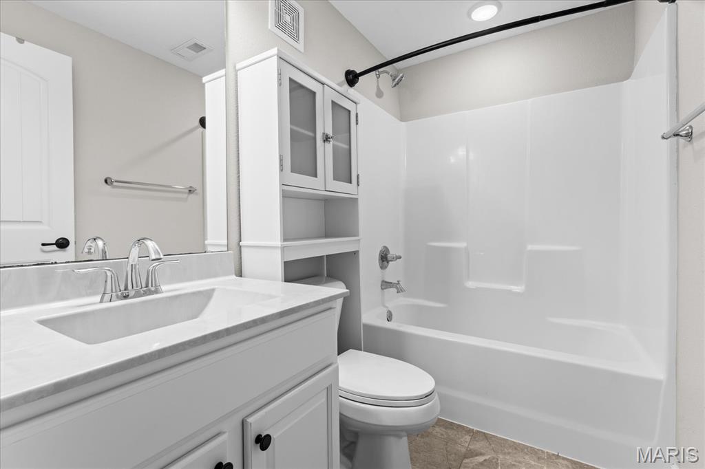 683 Willowbrook Way O'Fallon, IL 62269 - Photo 36 of 43 Gallery Image 36