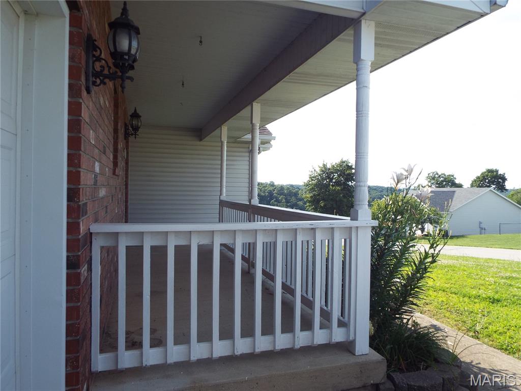 150 Sawmill Road St. Robert, MO 65584 - Photo 4 of 35