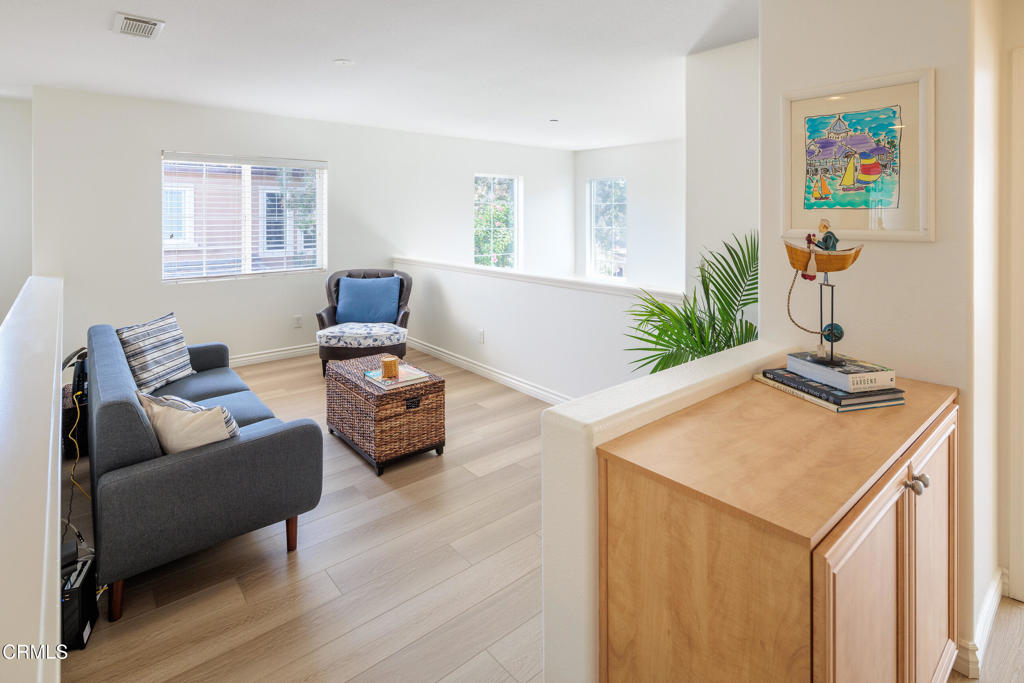3604 Jolly Roger Way Oxnard, CA 93035 - Photo 14 of 28 3604 Jolly Roger Way-4309-HDR