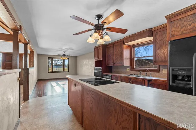 $354,000 | 2071 Pcr 806, Perryville, MO 63775