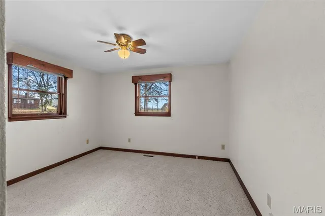 $354,000 | 2071 Pcr 806, Perryville, MO 63775