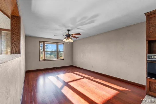 $354,000 | 2071 Pcr 806, Perryville, MO 63775