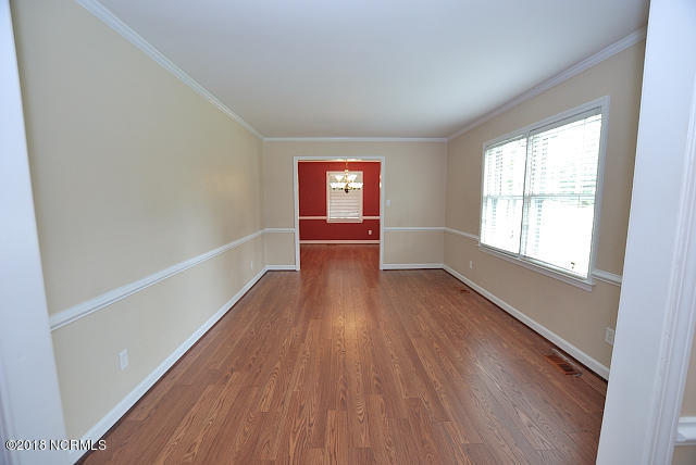 3212 Winstead Road Rocky Mount, NC 27804 - Photo 4 of 23 Living room