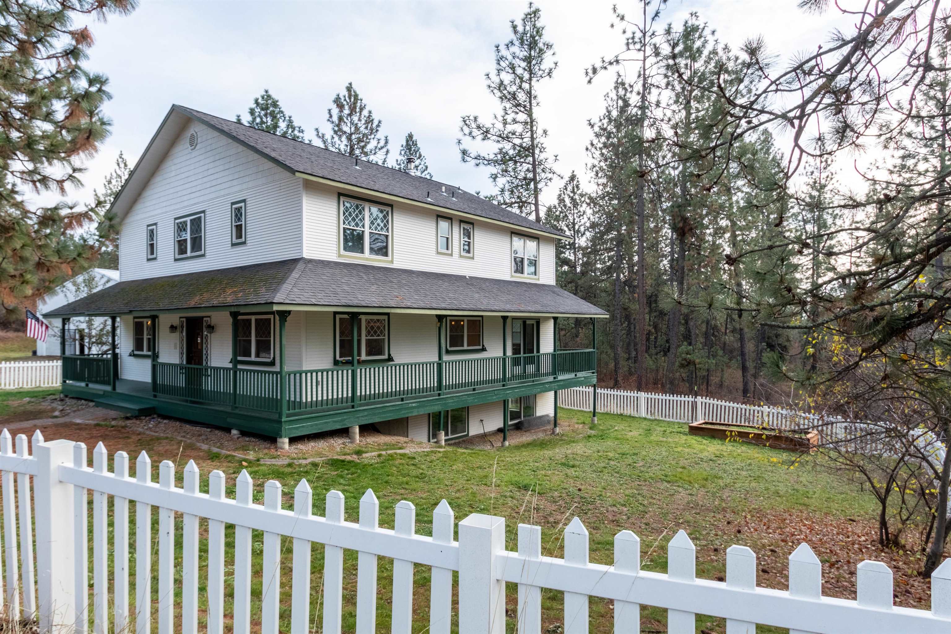 14420 East Brevier Road Spokane, WA 99217 - Photo 3 of 50