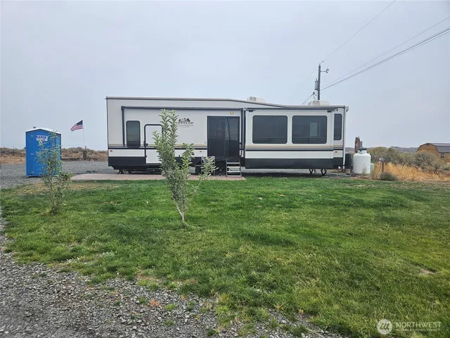 $150,000 | 5365 West Coyote Trail, Ephrata, WA 98823