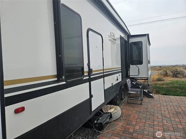 $150,000 | 5365 West Coyote Trail, Ephrata, WA 98823