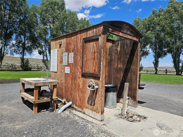 $150,000 | 5365 West Coyote Trail, Ephrata, WA 98823