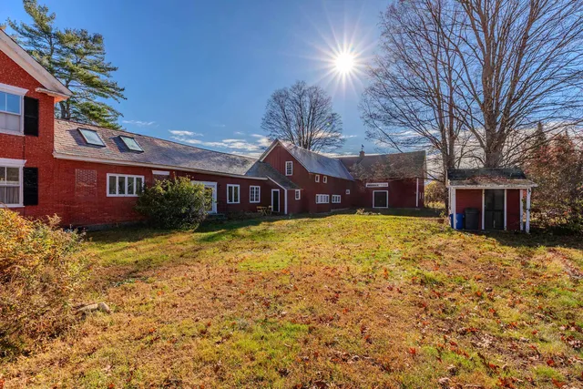 $529,000 | 514 1st Avenue, Chester, VT 05143