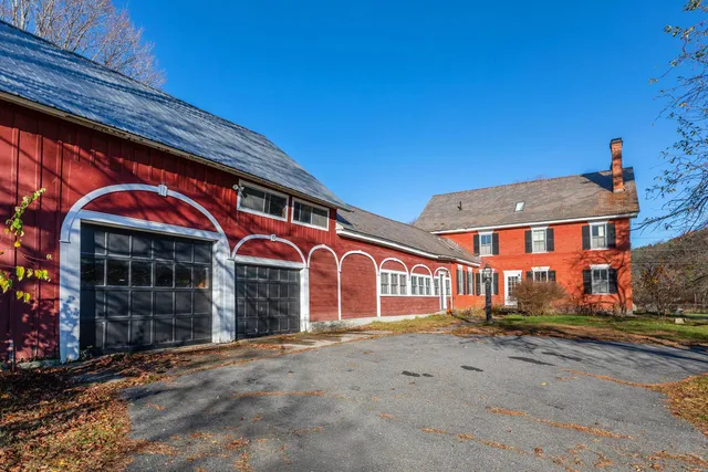 $529,000 | 514 1st Avenue, Chester, VT 05143