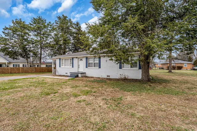 $259,900 | 1102 North High Street, Winchester, TN 37398