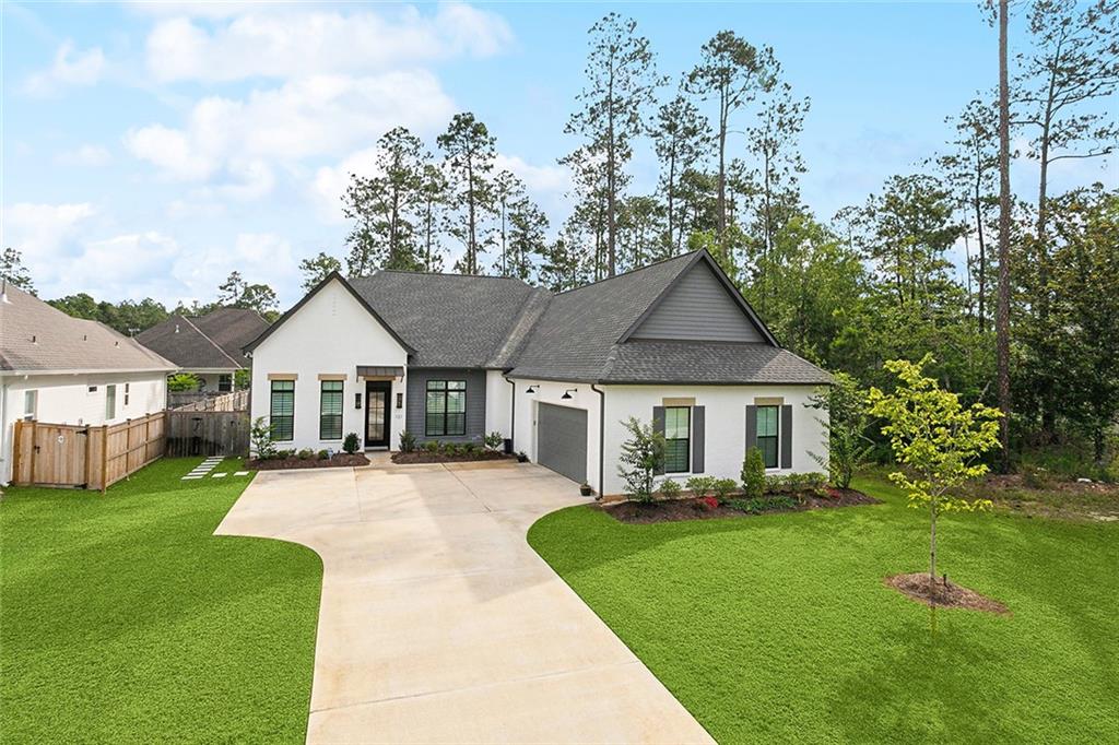 121 Chateau Papillon Mandeville, LA 70471 - Photo 2 of 44