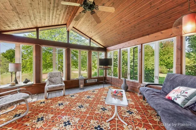 $660,000 | N776 West Curtis Square, Geneva, IL 60134