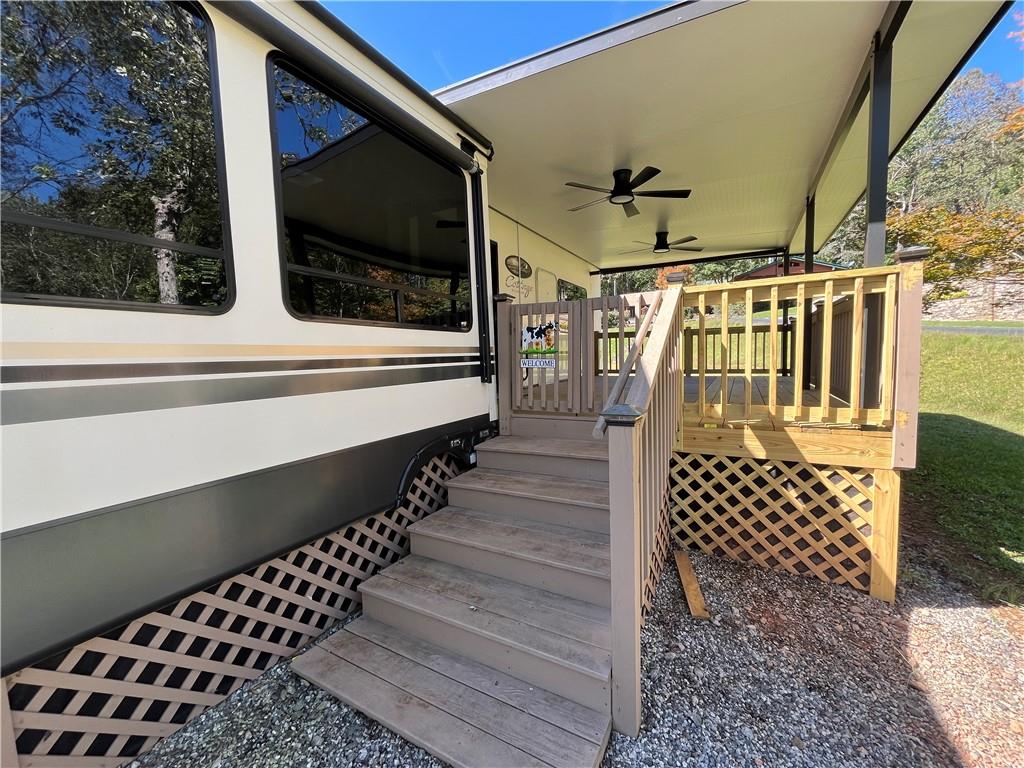 94 Bridge Loop Drive Cleveland, GA 30528 - Photo 7 of 79 a view of entryway