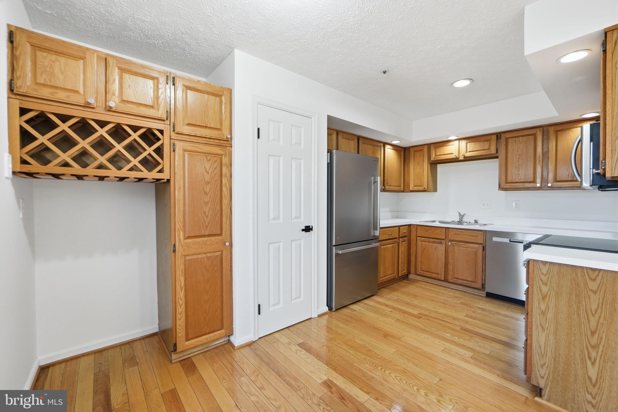 19217 Cross Ridge Drive Germantown, MD 20874 - Photo 13 of 46