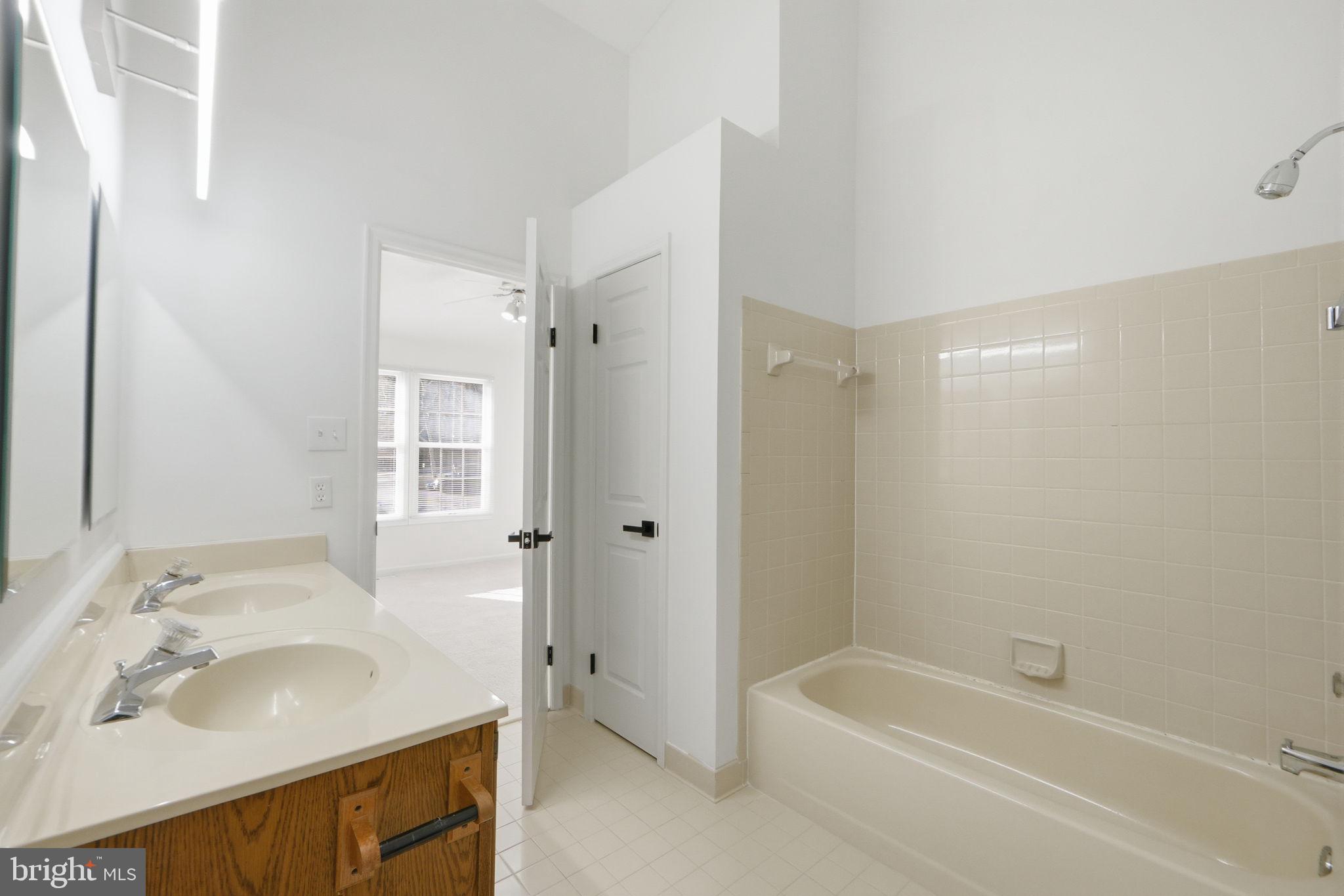 19217 Cross Ridge Drive Germantown, MD 20874 - Photo 25 of 46