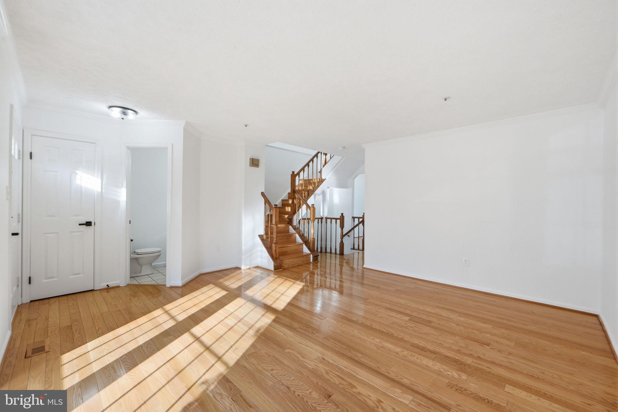 19217 Cross Ridge Drive Germantown, MD 20874 - Photo 6 of 46