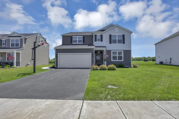 $450,000 | 1168 Lake Forest Drive, Hebron, OH 43025