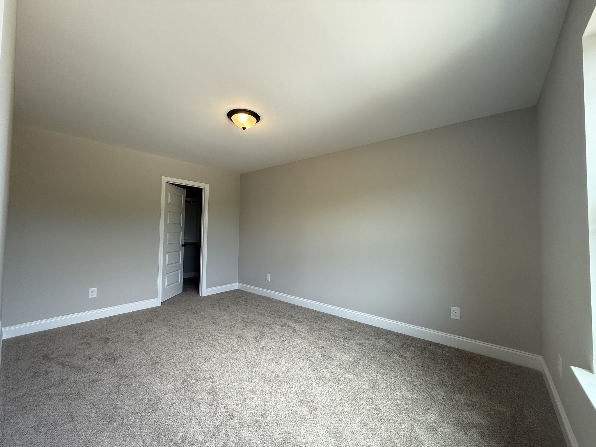 1020 Northside Drive Dickson, TN 37055 - Photo 9 of 10 an empty room with an entryway