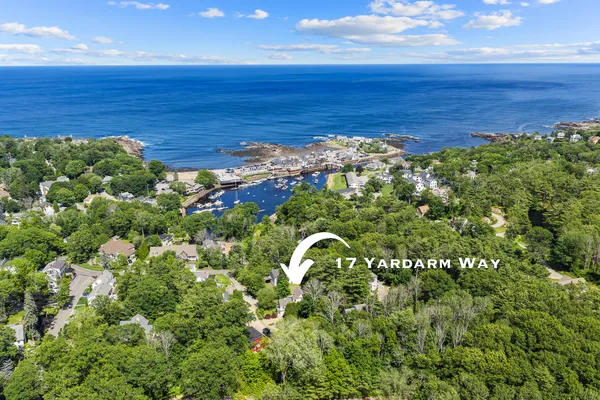 $1,395,000 | 17 Yardarm Way, Ogunquit, ME 03907