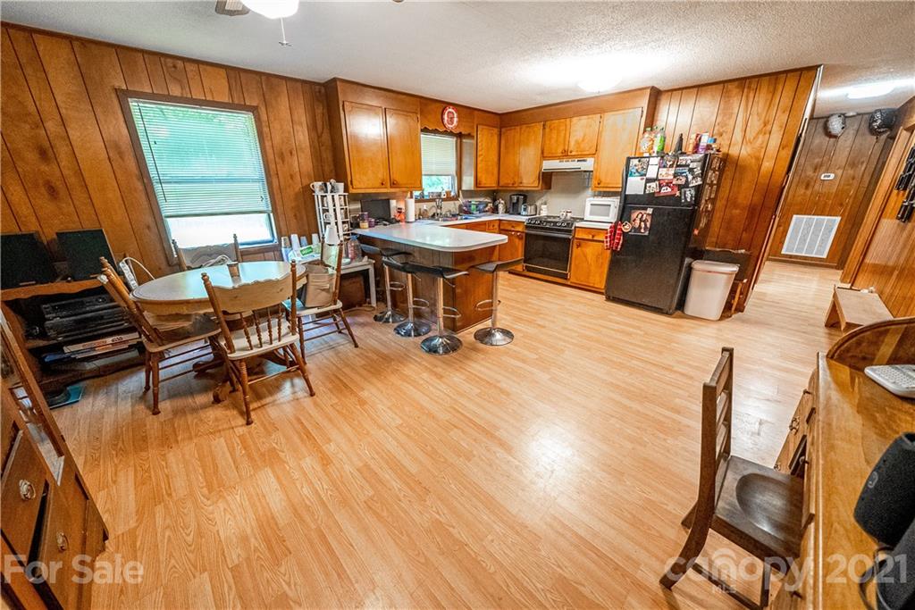 21690 Singlewood Road Albemarle, NC 28001 - Photo 11 of 20 Gallery Image 11