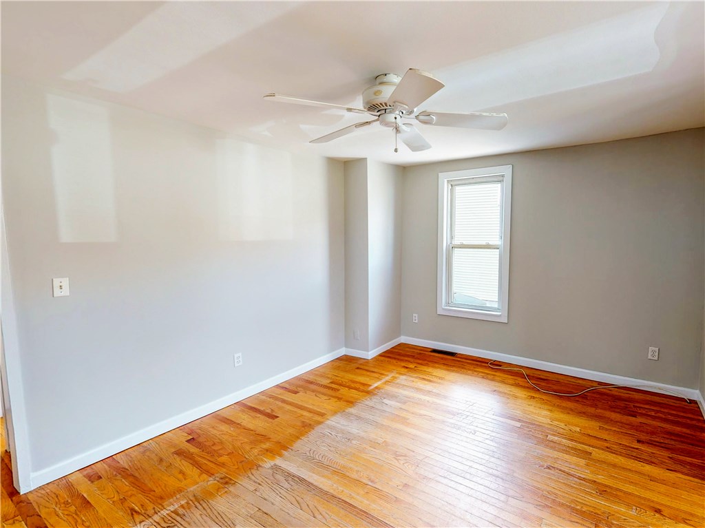 8 Ridgeway Avenue Warwick, RI 02889 - Photo 16 of 31 Gallery Image 16