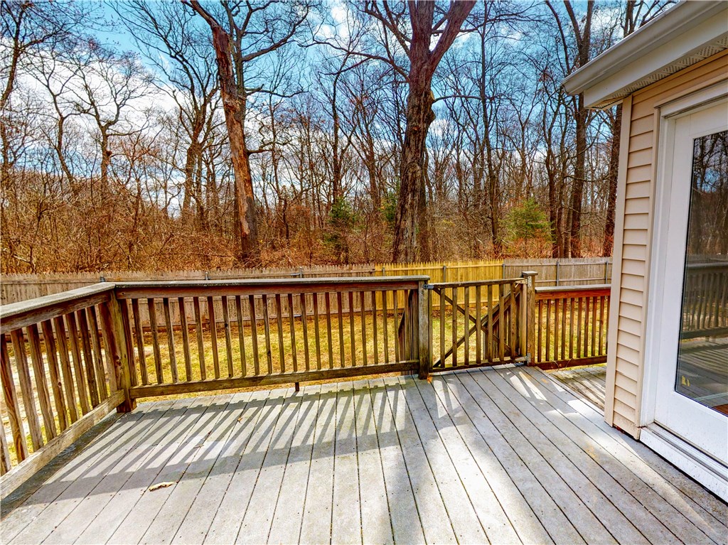 8 Ridgeway Avenue Warwick, RI 02889 - Photo 3 of 31 Gallery Image 3