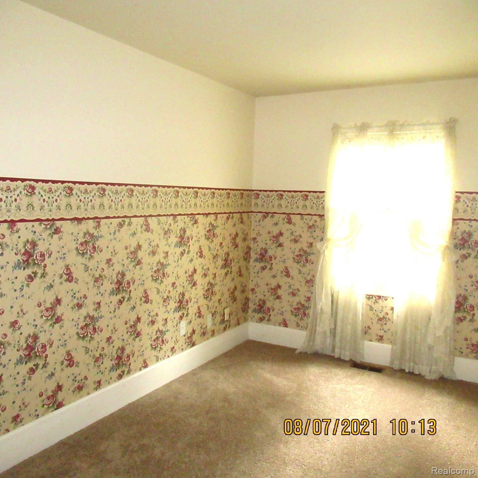 27421 Bell Road New Boston, MI 48164 - Photo 26 of 40 IMG_7914.JPG