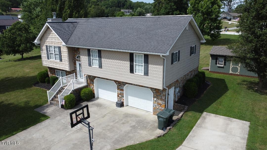 226 Reed Avenue Greeneville, TN 37743 - Photo 35 of 38 IMG_9991