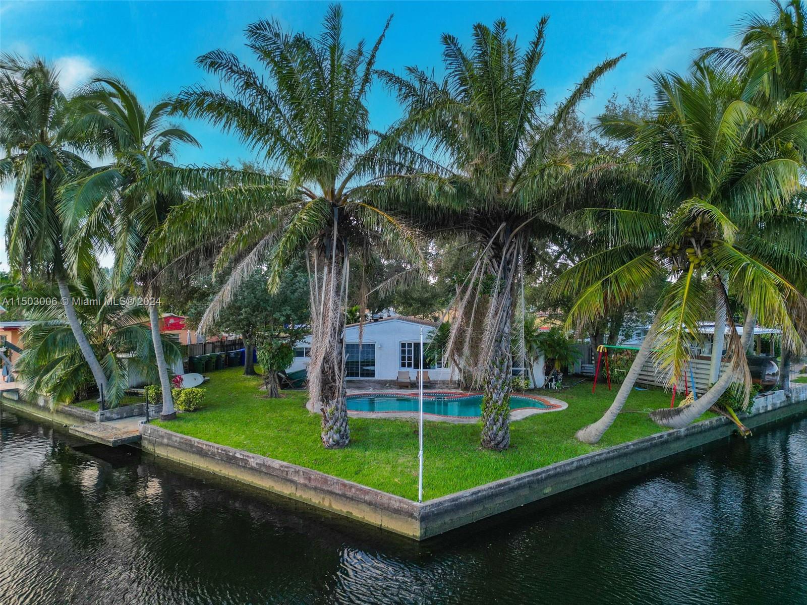 2702 Scott Street Hollywood, FL 33020 - Photo 10 of 42 a view of a garden with a patio