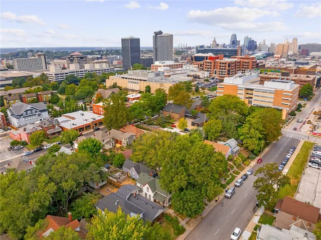 $275,000 | 2532 Charlotte Street, Kansas City, MO 64108