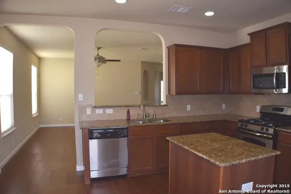 $1,995 | 23115 Cardigan Chase, San Antonio, TX 78258