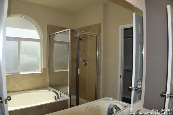 $1,995 | 23115 Cardigan Chase, San Antonio, TX 78258