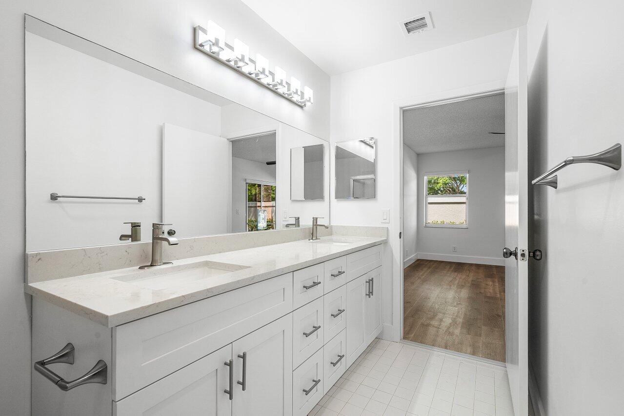 10478 Mateo Court Boca Raton, FL 33498 - Photo 24 of 50 MASTER BATH