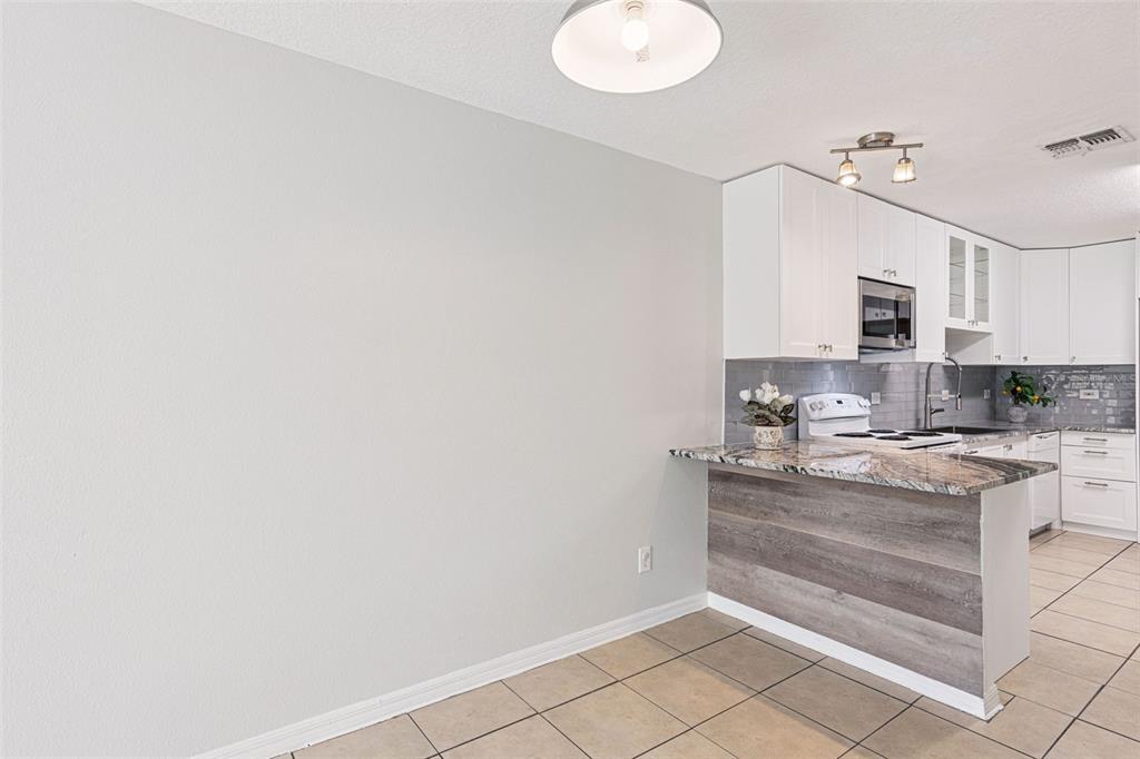 238 Ridge Crest Loop Minneola, FL 34715 - Photo 9 of 40