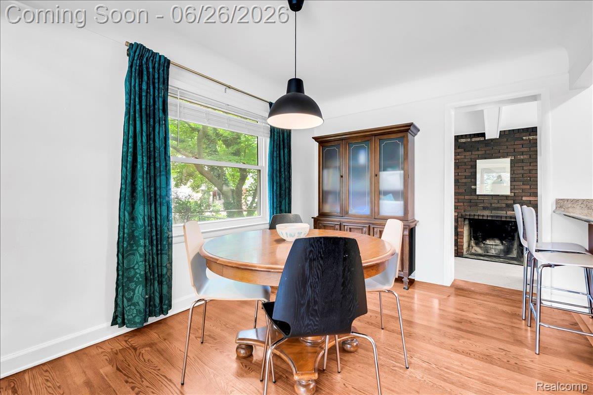 1179 Hampton Road Grosse Pointe, MI 48236 - Photo 6 of 37 08-1179 Hampton Rd_7.jpg