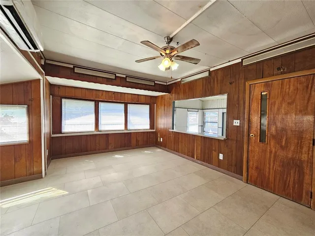 $1,250 | 503 Longfellow Boulevard, Unit 8, Lakeland, FL 33801