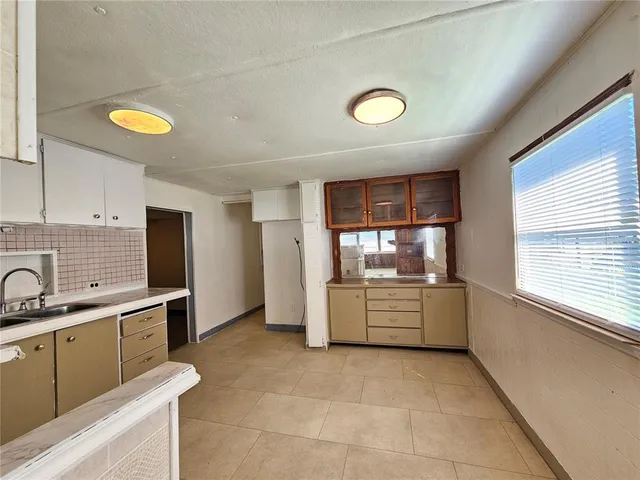 $1,250 | 503 Longfellow Boulevard, Unit 8, Lakeland, FL 33801