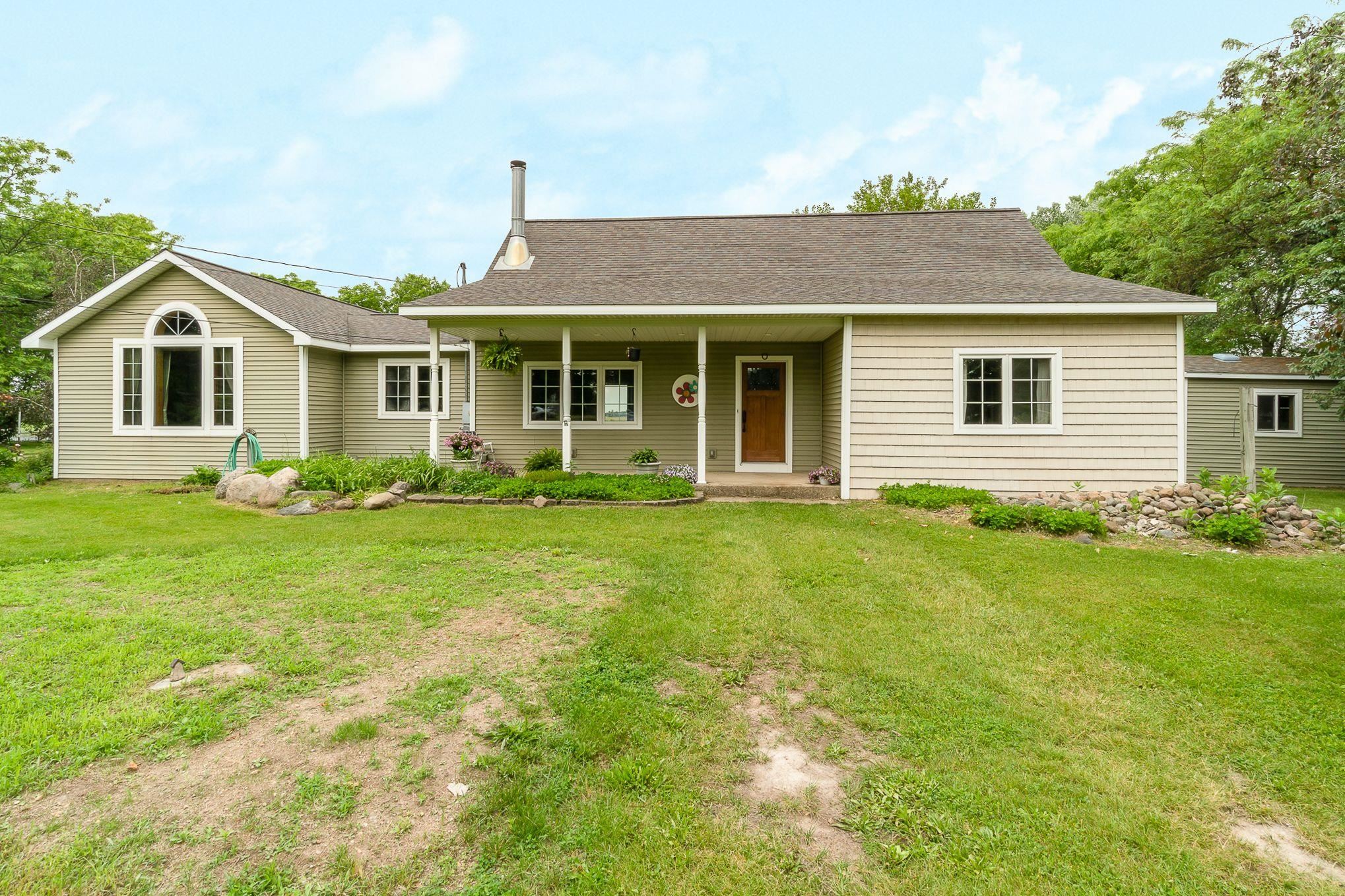5633 East Olive Road Breckenridge, MI 48615 - Photo 35 of 41 1901176-34.JPG