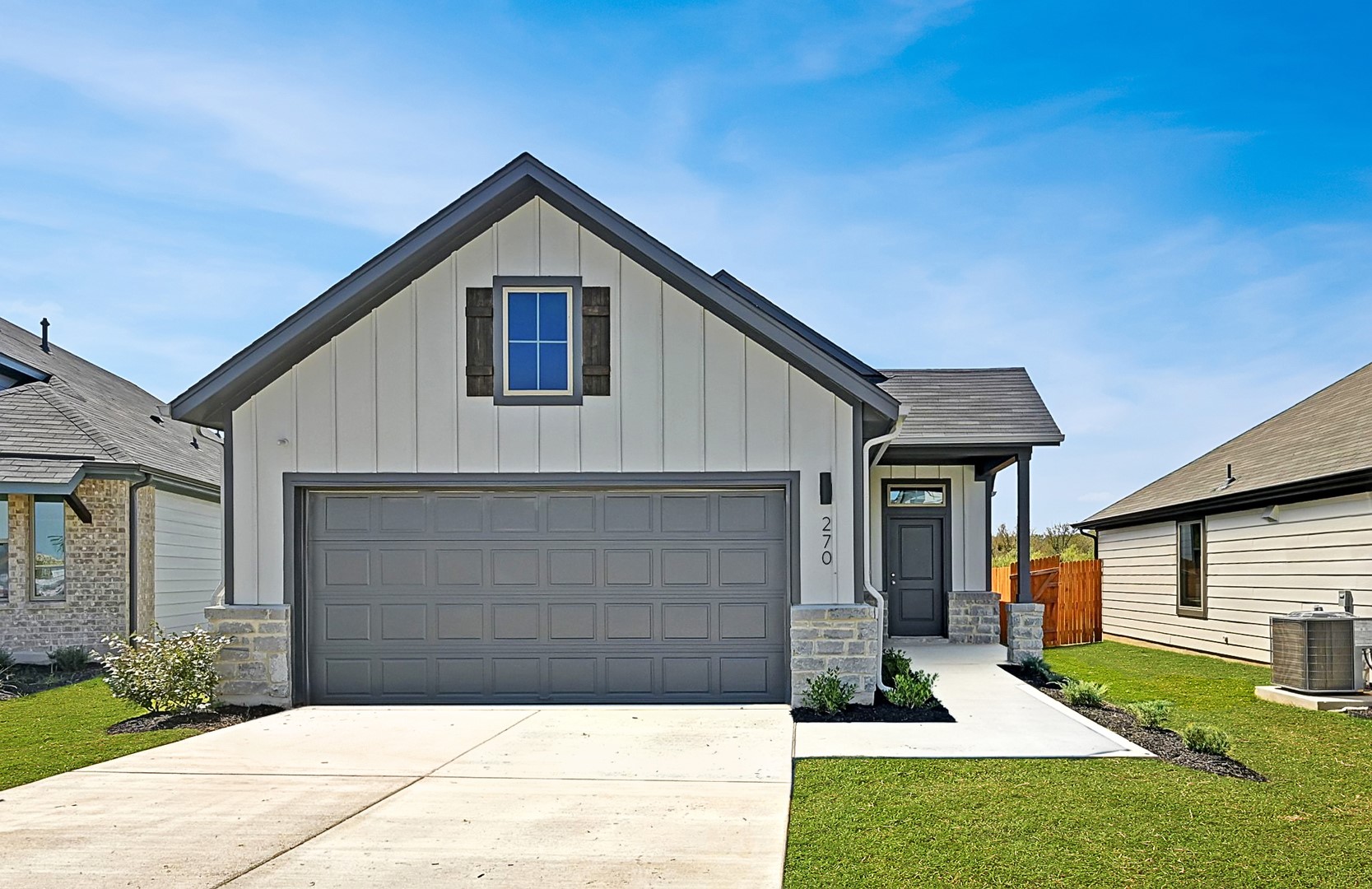 270 Bendecido Loop Elgin, TX 78621 - Photo 2 of 39