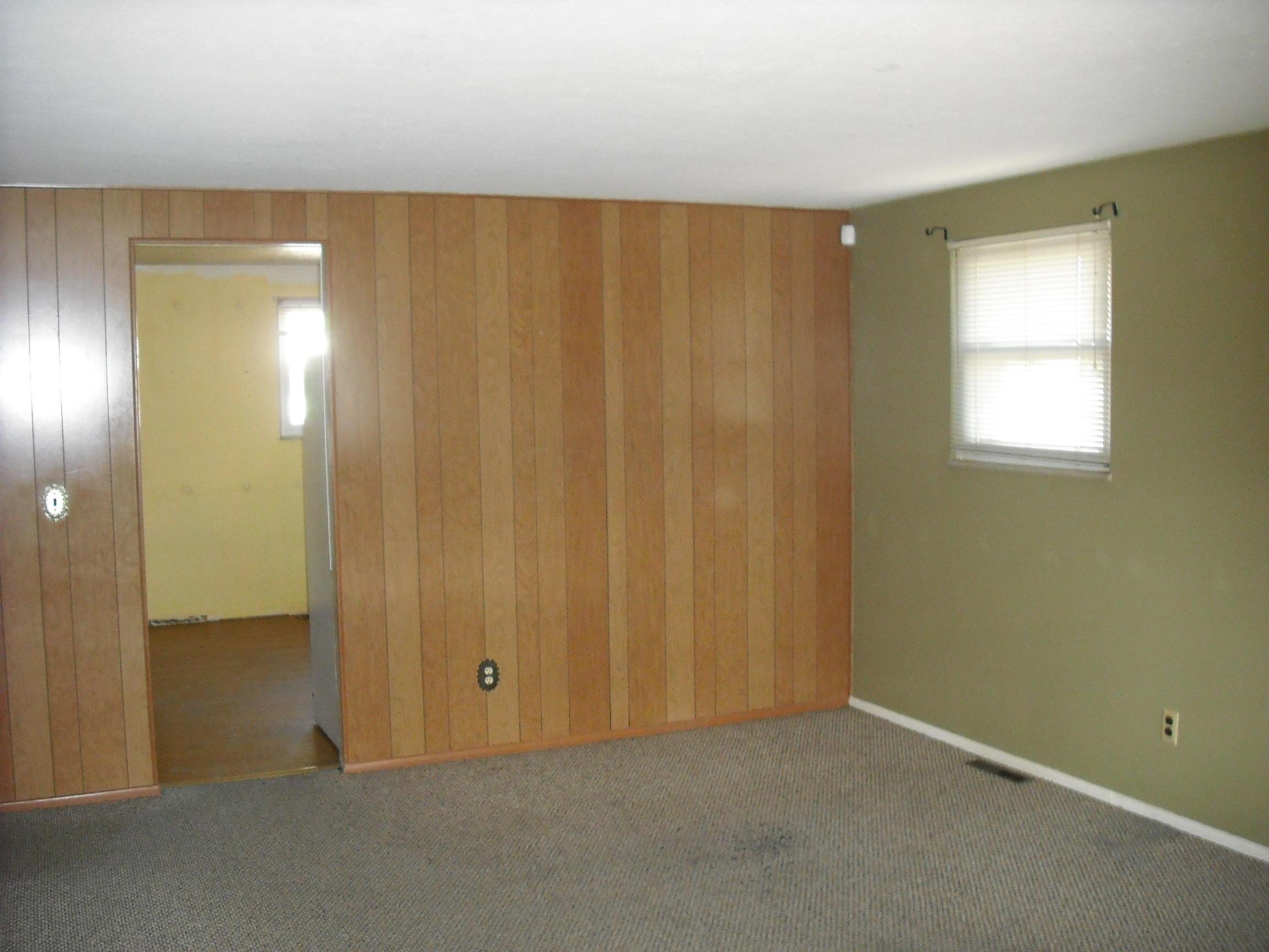 3860 Eakin Road Columbus, OH 43228 - Photo 3 of 5 Gallery Image 3