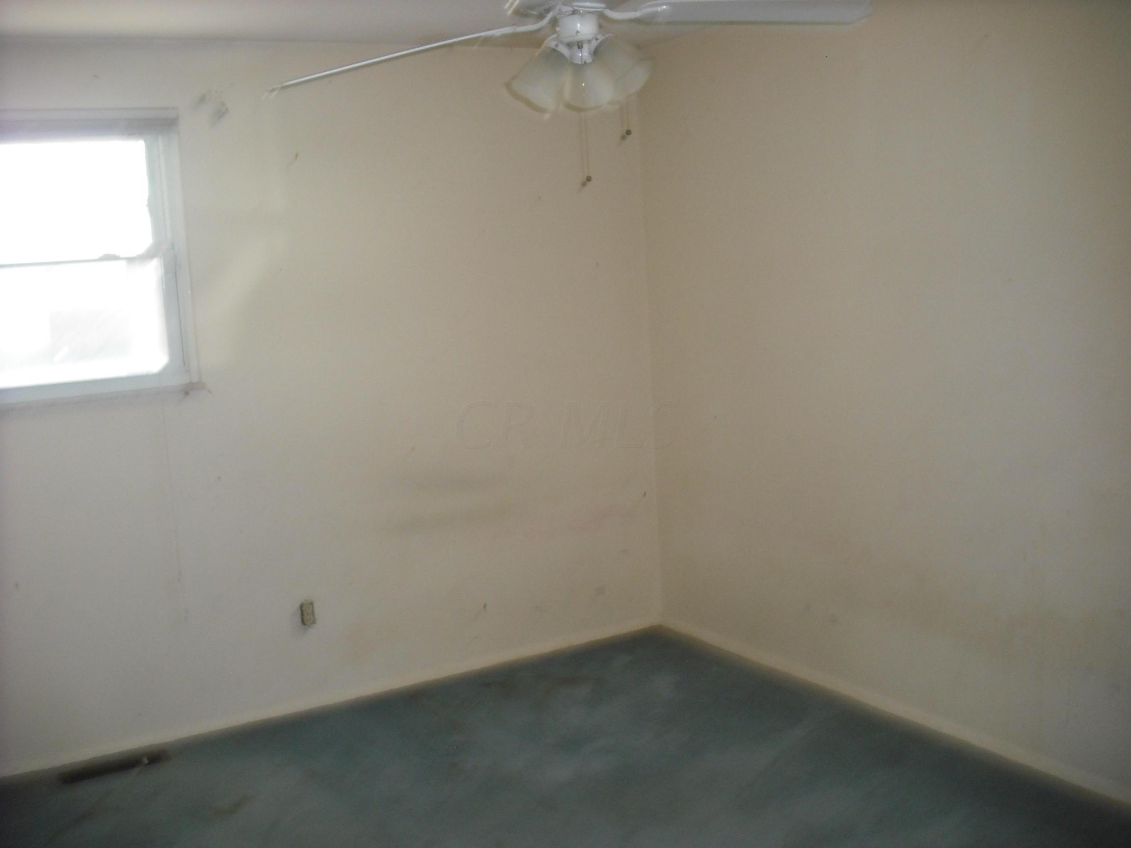 3860 Eakin Road Columbus, OH 43228 - Photo 5 of 5 Gallery Image 5