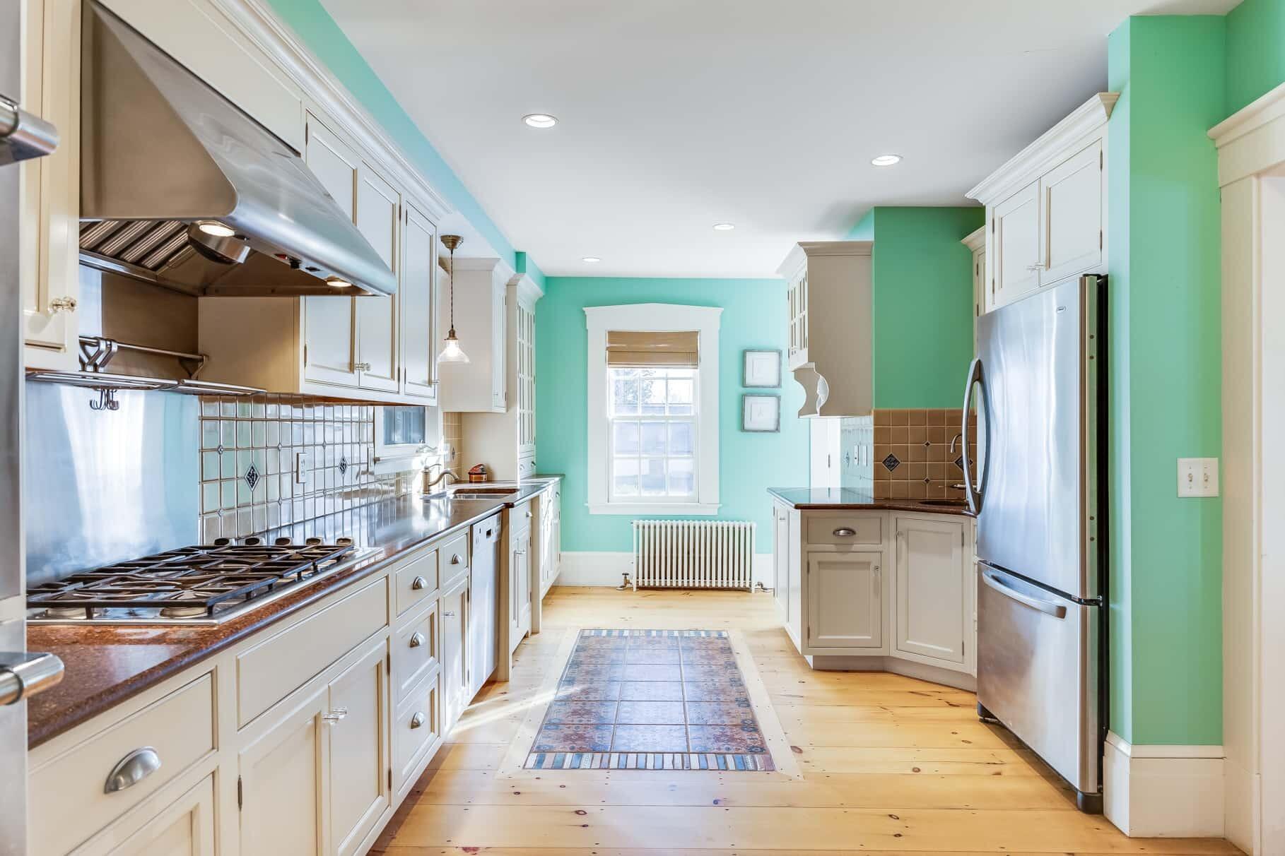 10 Bank Street Wellfleet, MA 02667 - Photo 8 of 49 013